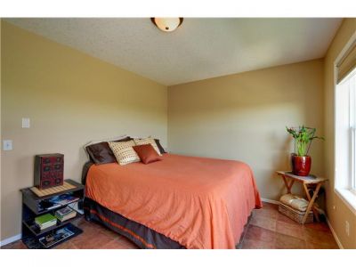 PRICE REDUCED! Evergreen House for Sale: 126 Everwillow CI SW