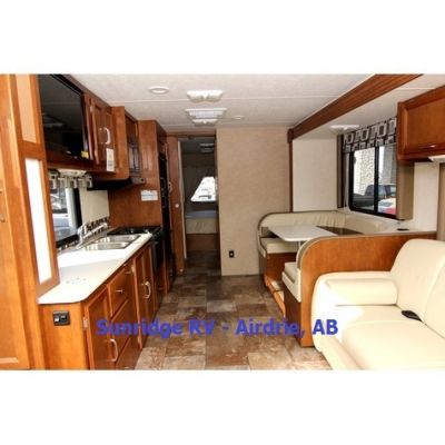 2013 Pursuit 31BD, Motorhomes - $89,995.00