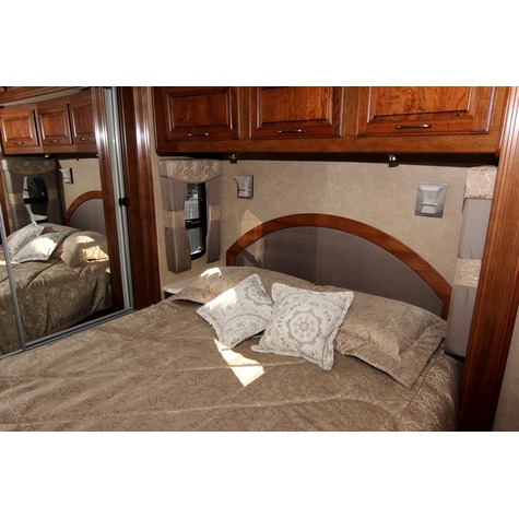 2014 Cross Country 405FK - $199,995.00