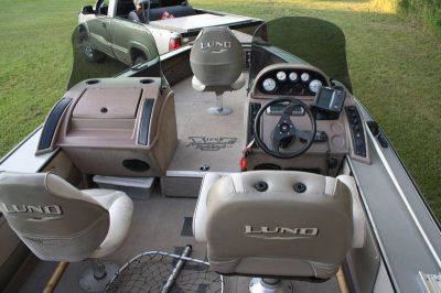 2001 Lund Pro-V 1900 Boat