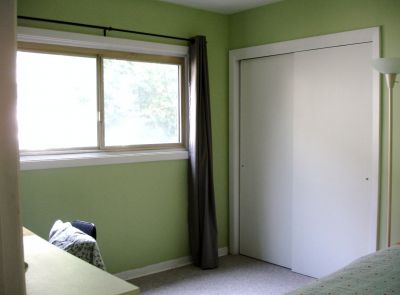 Females - professional ladies & students  welcome !!!