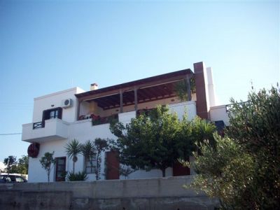 Greece Cyclades island of Milos rent rooms , studios , apartment 