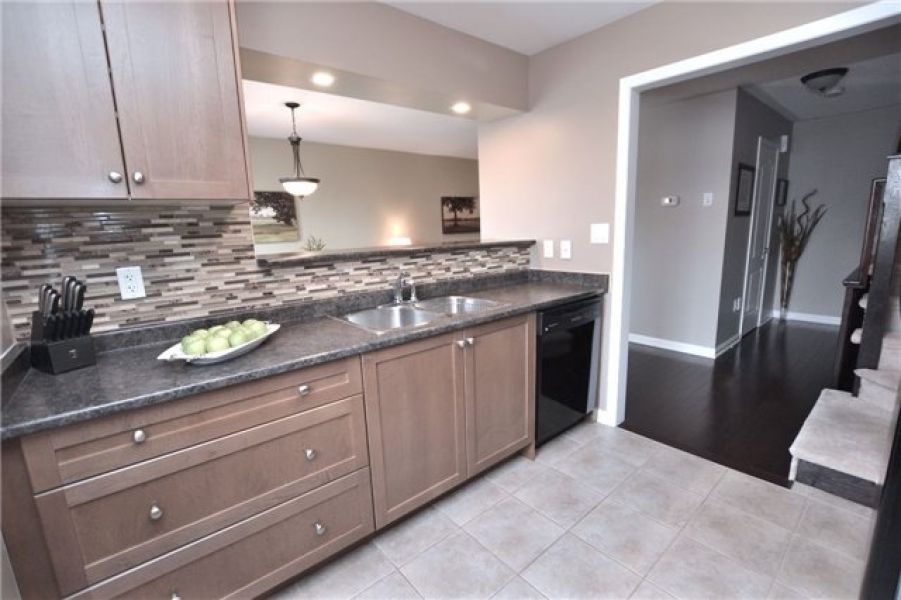 2 Bedroom Village Town House for Sale in Harrison, Milton