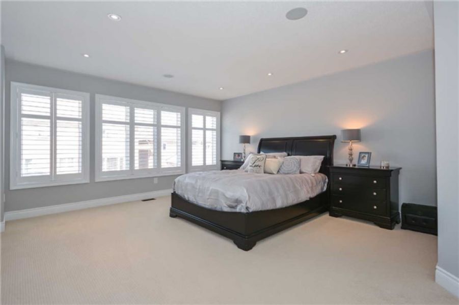 4 Bedroom Detached Home for Sale in Willmott, Milton