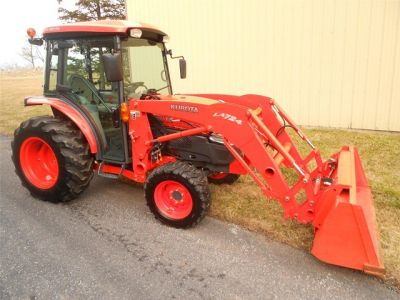 2011 Kubota L3540 Hydro Cab LA724 Loader 4WD