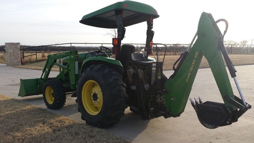 2003 John Deere 4710 4X4