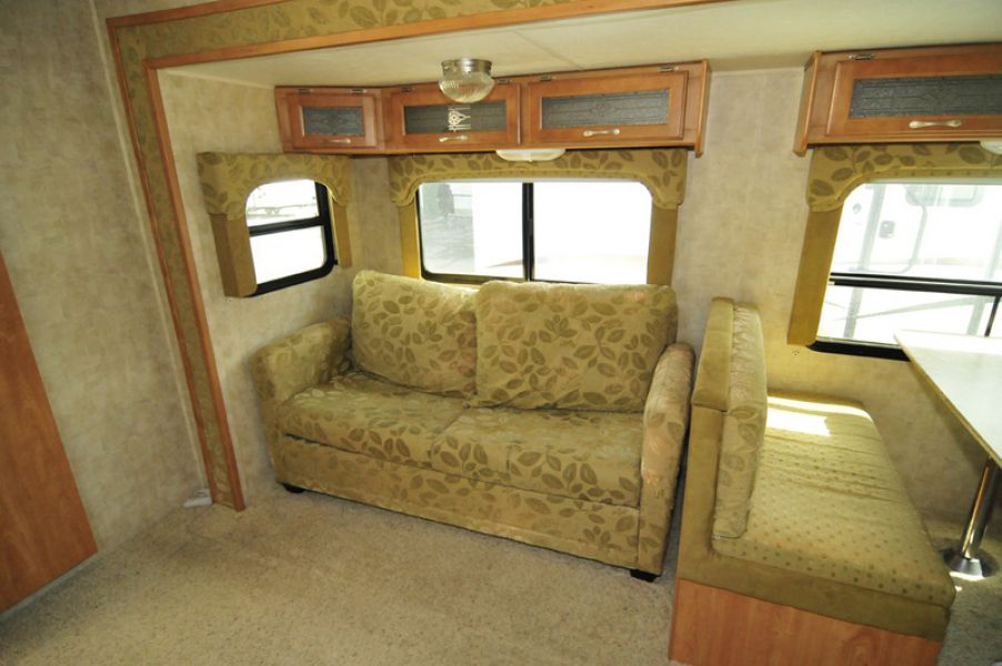 2006 DUTCHMAN TUNDRA 27FK