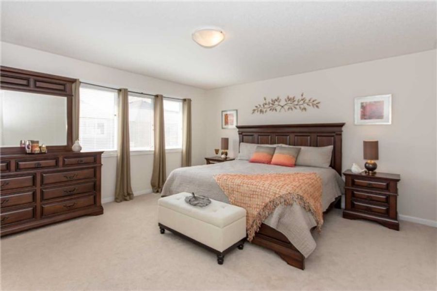 4 Bedroom Detached Home for Sale in Willmott, Milton