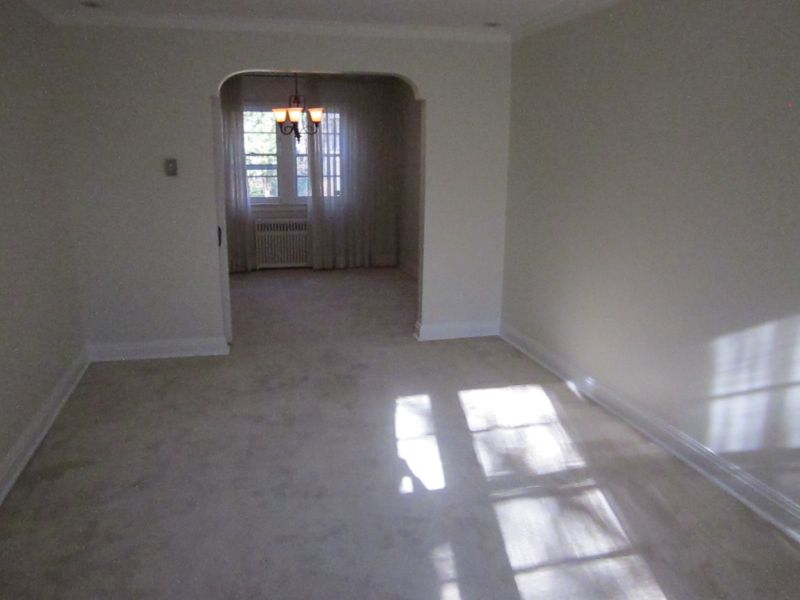 556 St. Clements. North Forest Hill