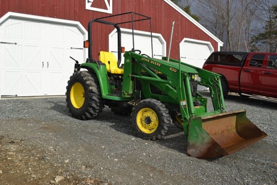 2002 John Deere 4400 Tractor Loader Backhoe Blade 4x4