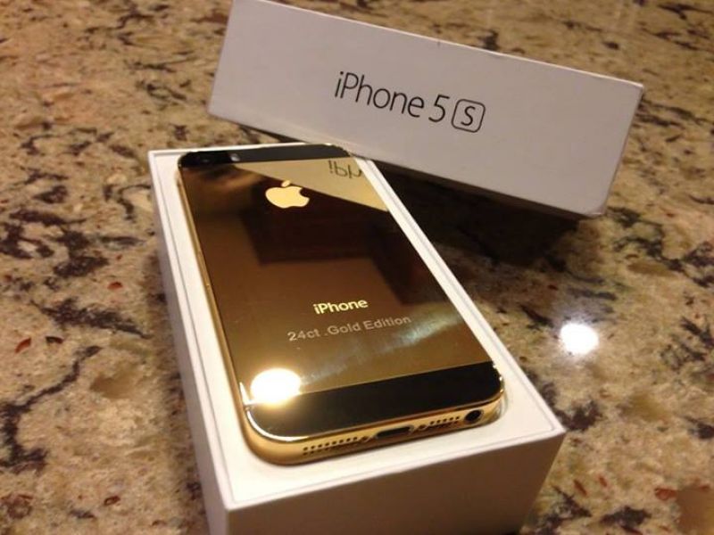 FOR SALE Apple iPhone 5s 64GB Unlocked Cost $450 USD