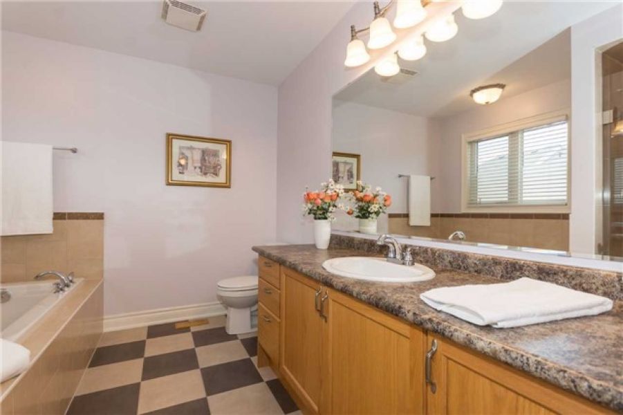 3 Bedroom Freehold Semi-Detached Greenpark Home for Sale in Scott, Milton