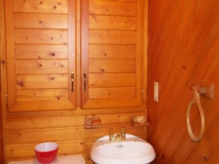 2.17 ACRES NO NEIGHBOURS FRONT/BACK OR SIDES! NORFOLK COUNTY