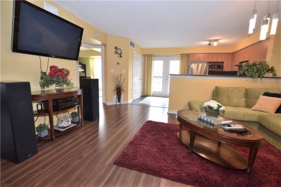 2 Bedroom Condo/Apartment for Sale In Dempsey, Milton