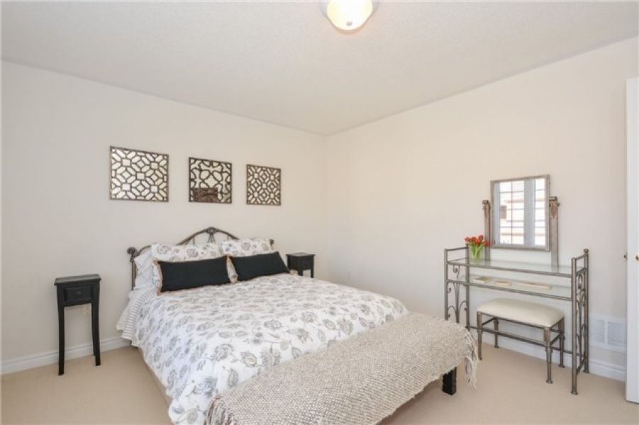 4 Bedroom Detached Home for Sale in Harrison, Milton