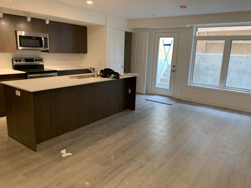 2 Bedroom Condo for Sale in Uptown Core, Oakville