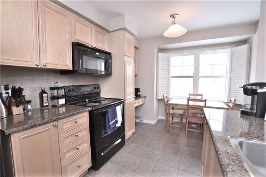 3 Bed Moonseed End Freehold Town Home for Lease in Milton