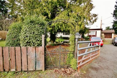 Mobile on Land w/ Detached Wired Shop!