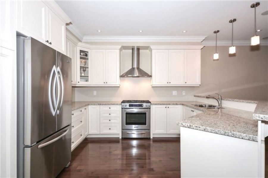 4 Bedroom Detach Home For Sale in Willmont, Milton