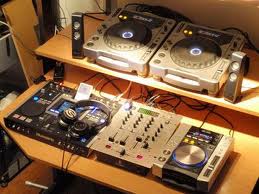 2X Pioneer CDJ-2000 Turntable + DJM-2000 Mixer Package