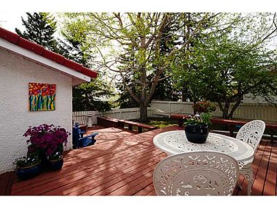 Wildwood House for Sale: 26 Wimbledon DR SW Calgary