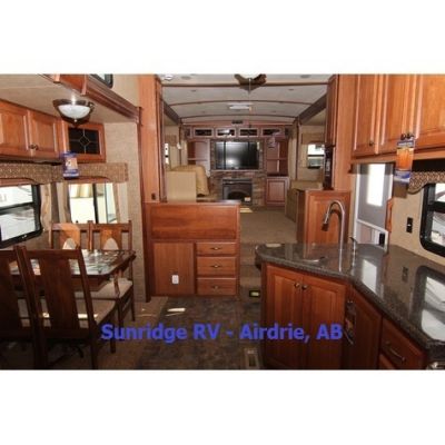 2013 Infinity 3750FL, Fifth Wheel - $59,995.00