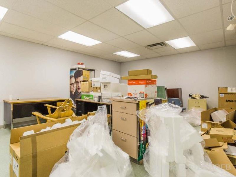 140A Commercial Street