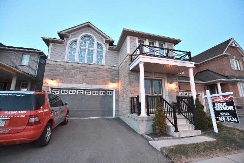 4 Bedroom Luxury Detached for Sale in Milton