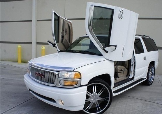 2004 GMC Yukon Denali XL