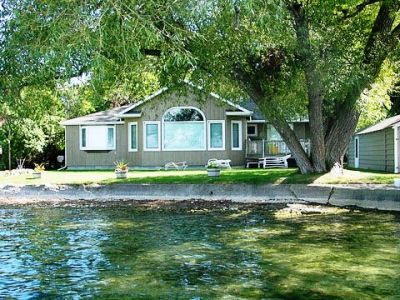 4 seasons cottages for rent near Toronto