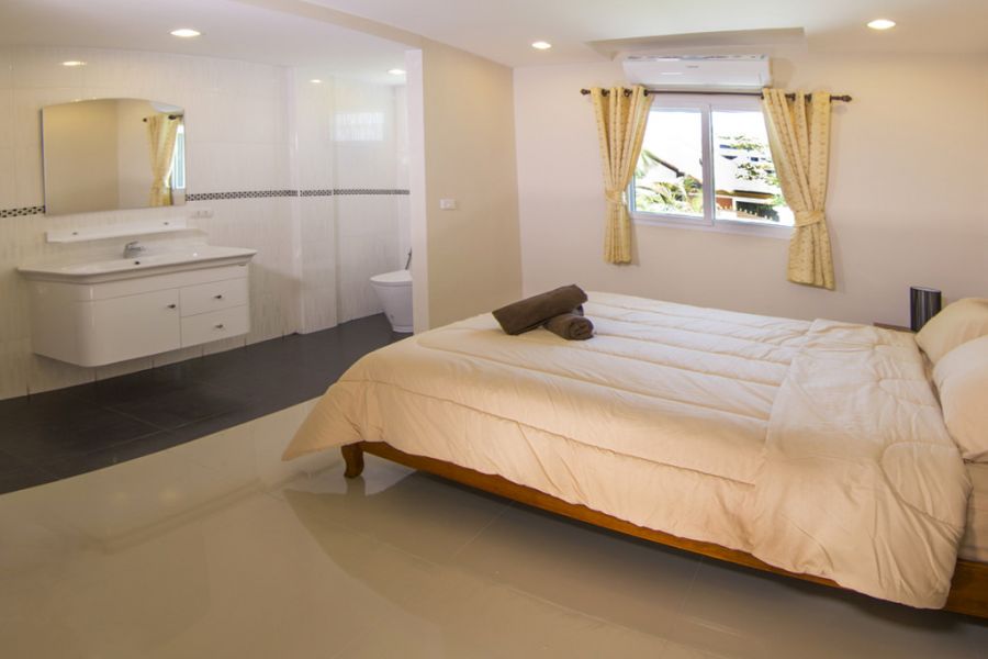 Pattaya 6 Bedrooms Investment Villa