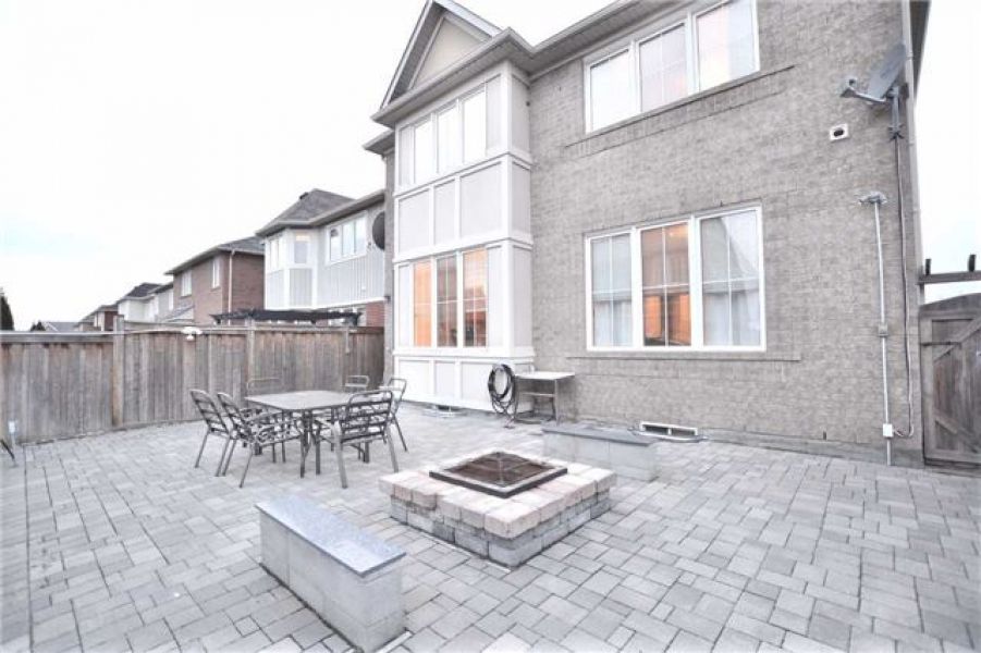 4 Bedroom Detach Home for Sale in Harrison, Milton