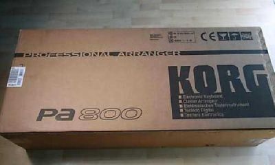 Korg PA800 Pro Arranger ==== = €600 EUR