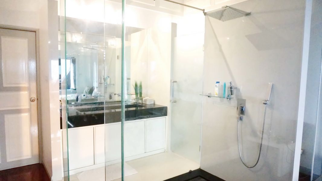 Pattaya Jomtien 5 Star Beachfront Villa Sale