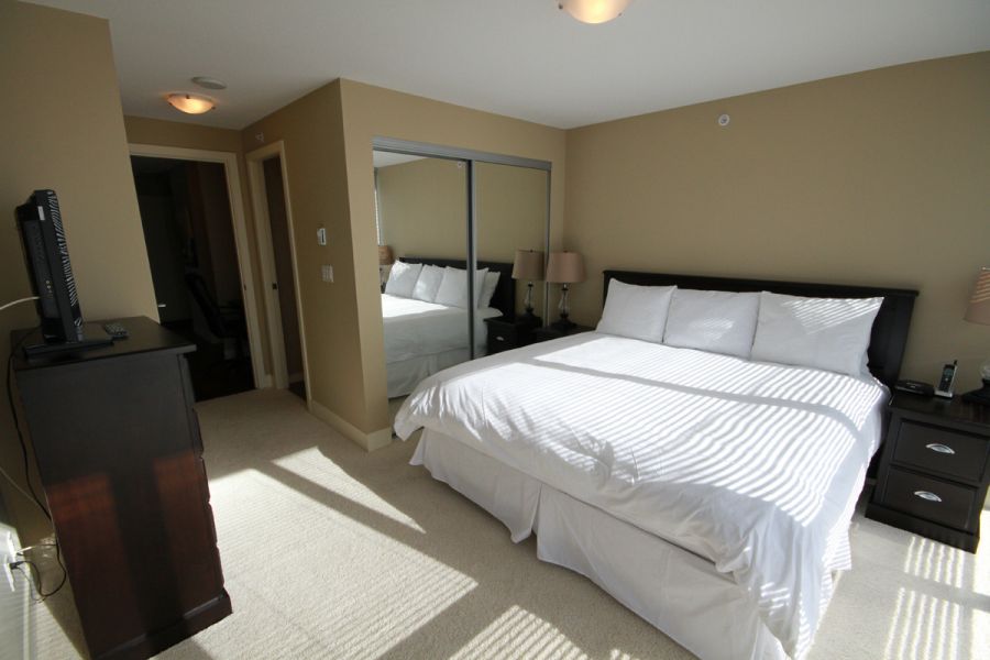 Fully Furnish Suite Avail Week & Montyhly