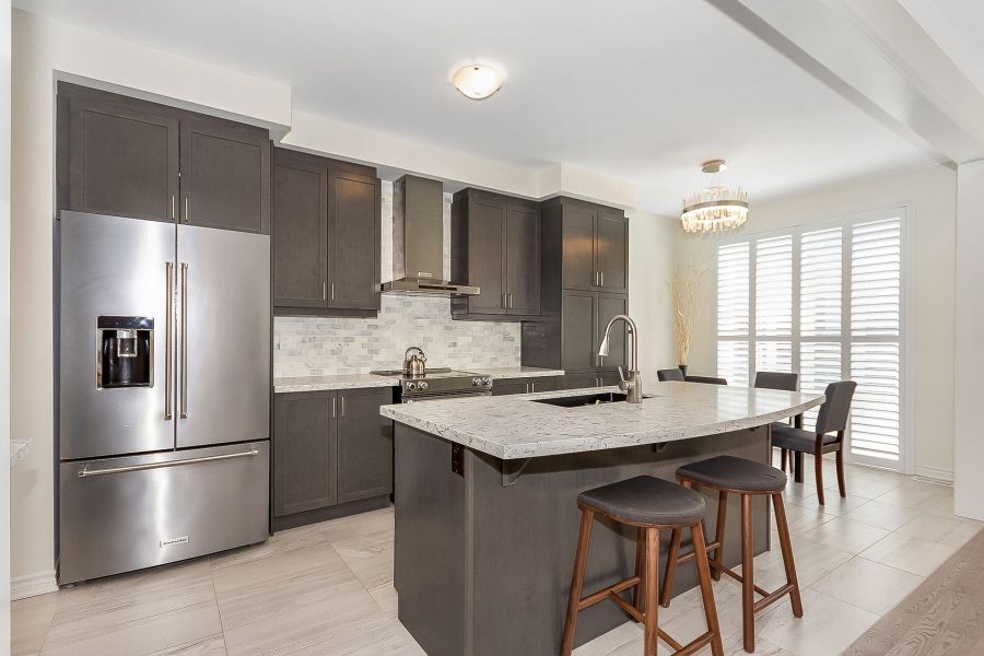 4 Bedroom Detach Home for Sale in Waterdown, Hamilton