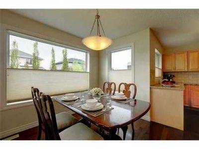 West Springs House for Sale: 513 Wentworth PL SW