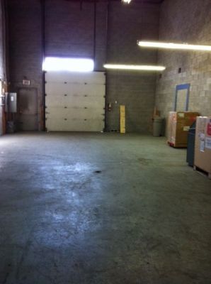 Industrial space for rent in Saint-Laurent (West Island)