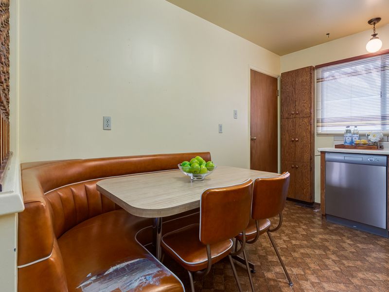 Acadia House for Sale: 320 Adams CR SE