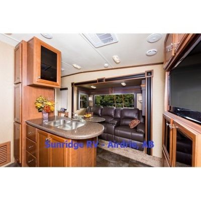 2014 Voltage 300, Toy Hauler - $52,995.00