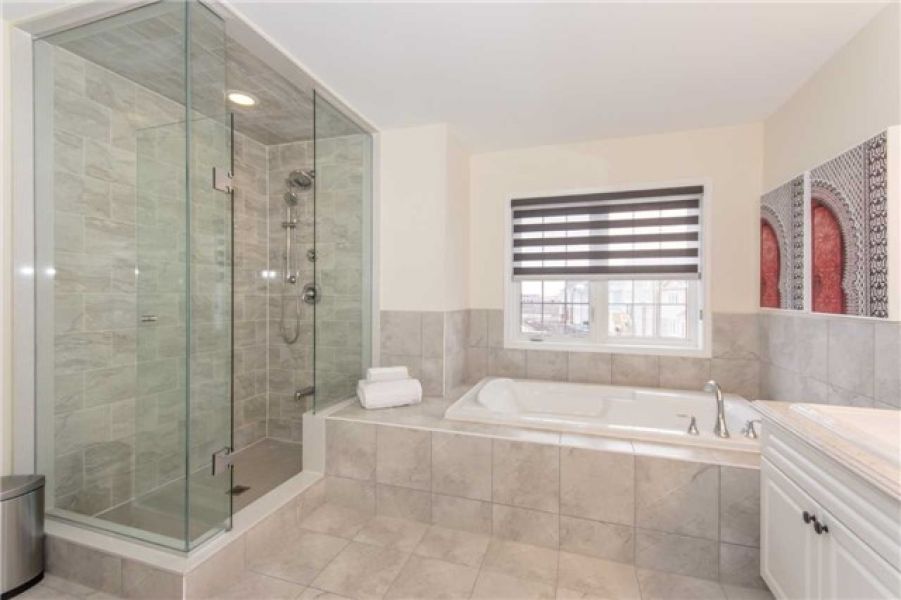 Detached 4 Bedroom Home for Sale in Ford, Milton