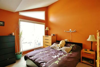 Ideal Townhome with Daycare!!