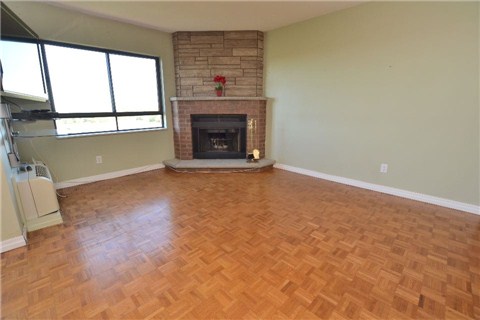 2 Bedroom Condo For Sale in Erindale, Mississauga 