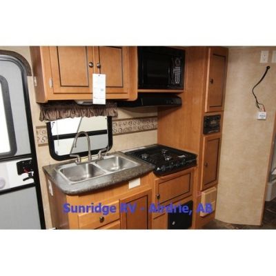 2014 Crossover 200S, Travel Trailer - $24,995.00