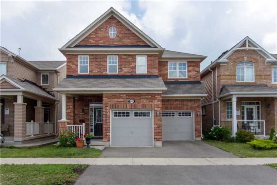 4 Bedroom Detached Home For Sale in Willmott, Milton