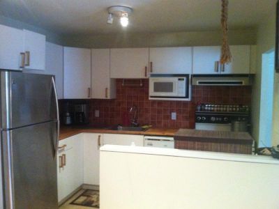 AVAILABLE IMMEDIATELY 1 BEDROOM APARTMENT FOR RENT