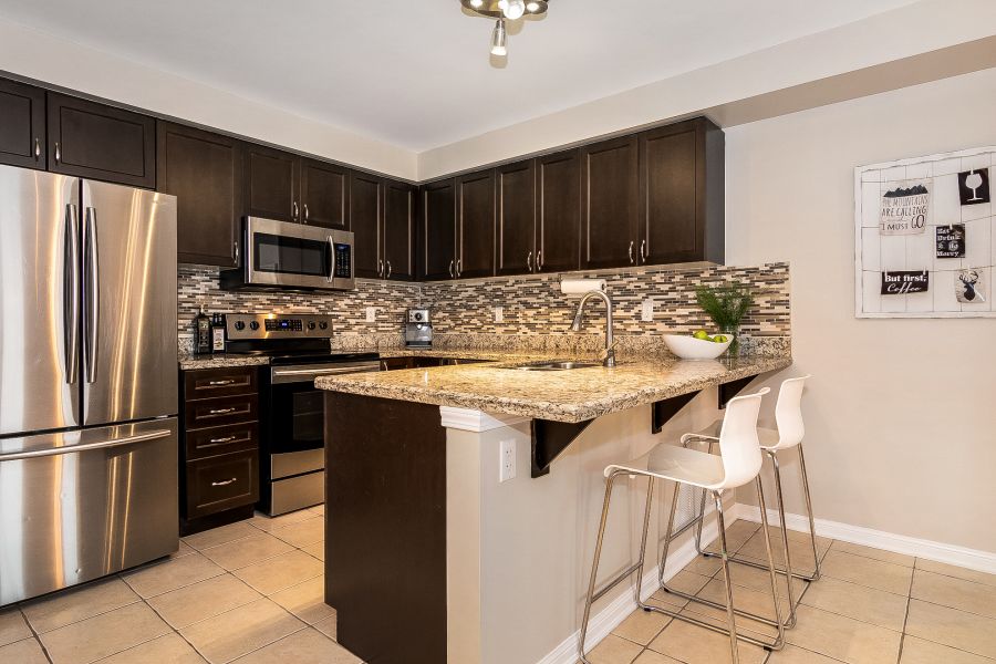 2 Bedroom Freehold Townhouse for Sale in Willmott, Milton