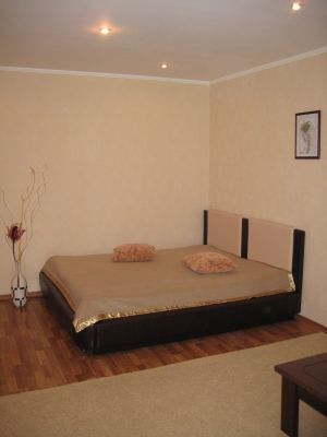 Cozy apartment for daily rent in the center of Lugansk Ukraine