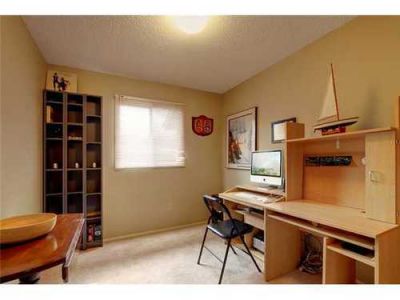 Glamorgan Condo for Sale: 22 Glamis GD SW