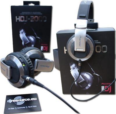 Limited Edition; 2 X Pioneer CDJ-400K Pro Player and Pioneer DJM-400K Mixer